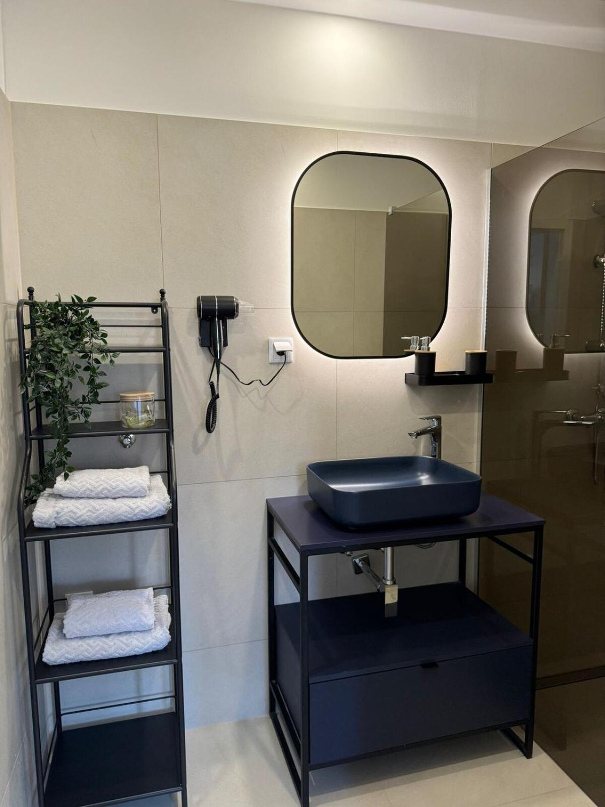 Feel-good Oasis In L Jos13 Viena